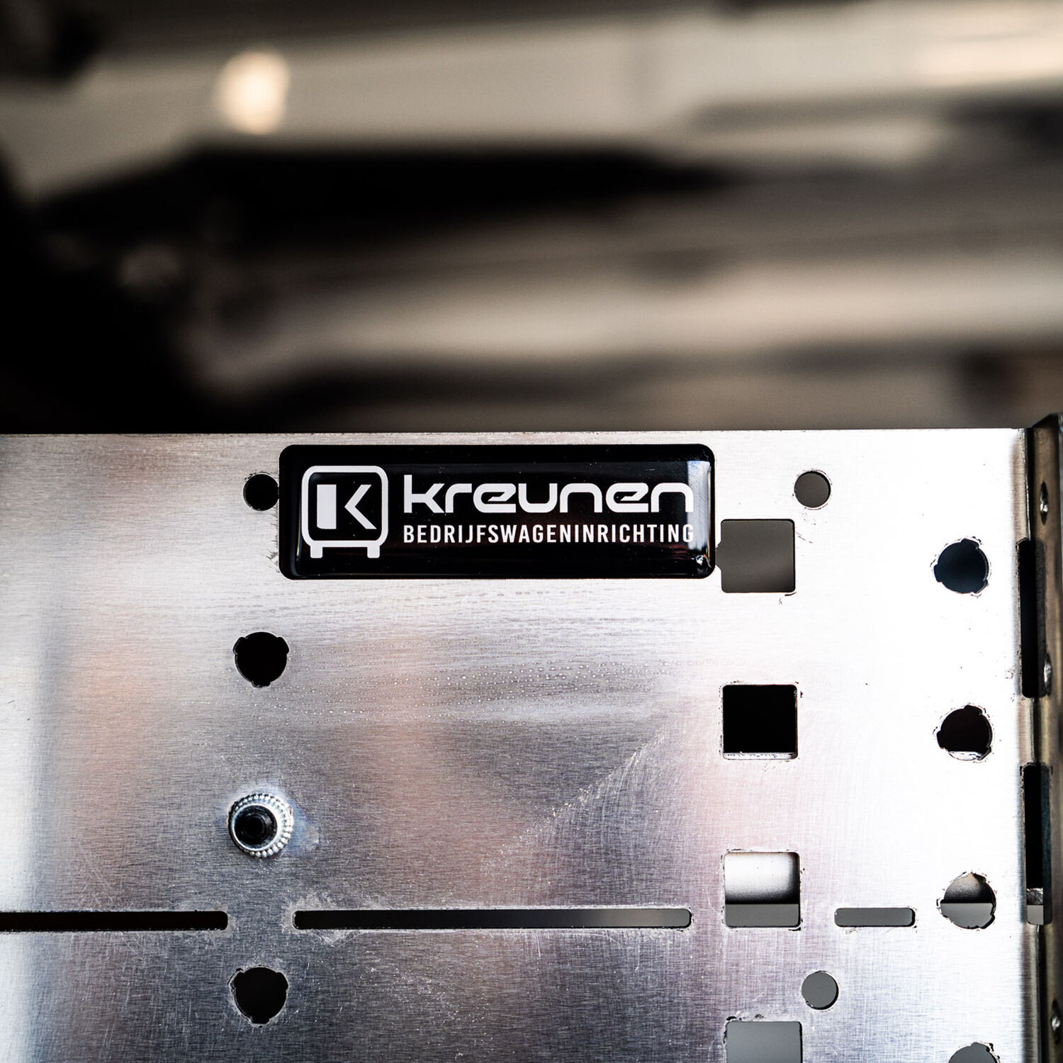 Kreunen bedrijfswageninrichting: voor een slim ingerichte bedrijfswagen